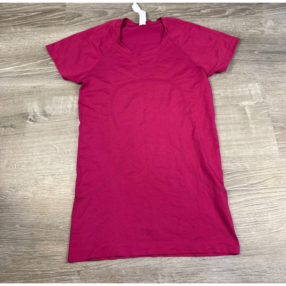 Lululemon Swiftly Tech Short Sleeve 2.0 Magenta Pink Running Shirt Womens 6